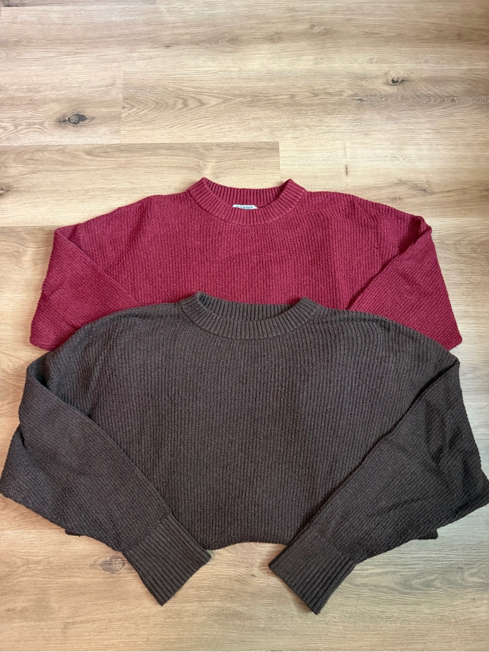 Old Navy Women’s Crewneck Sweater Set - Red and Brown